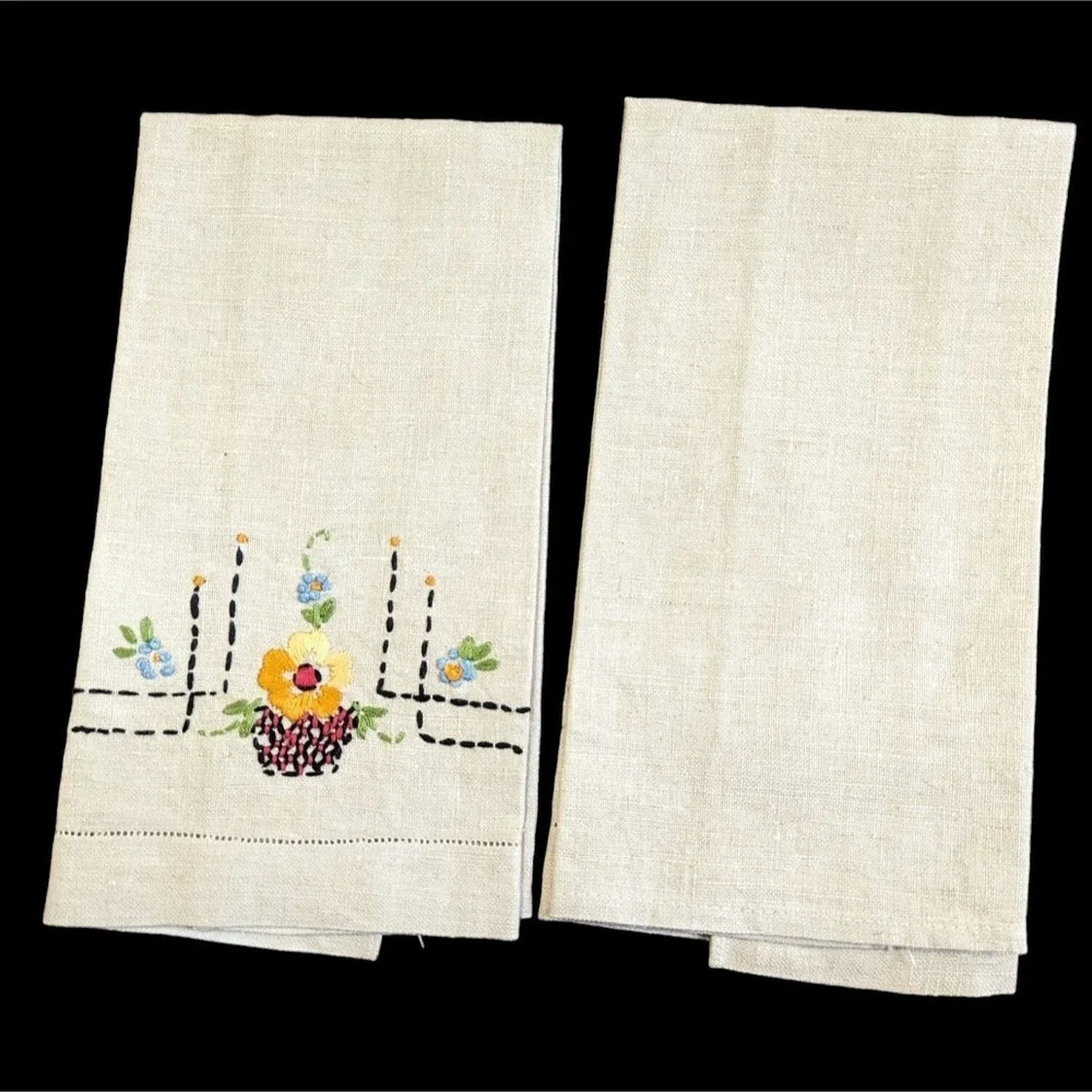 Vintage Hand‎ Embroidered Floral Basket Linen Hand Towels Set of 2 Natural Tan
